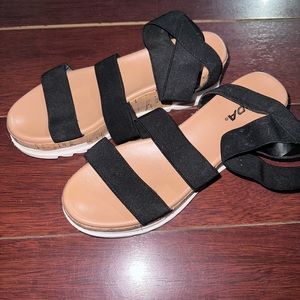 Soda wedge sandals